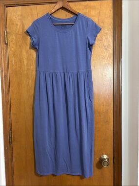 Patagonia Casual Short Sleeve Midi cotton Dress in Periwinkle Blue with pockets